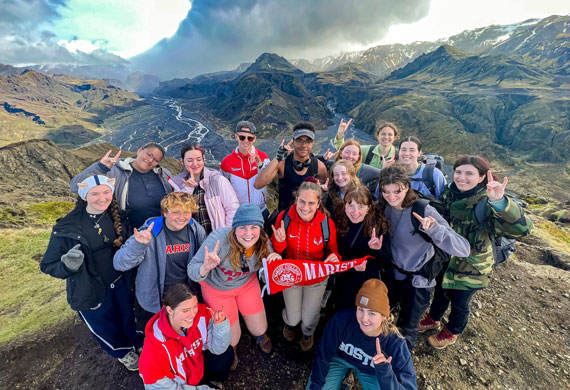 Image of students at an attachment course in Iceland.