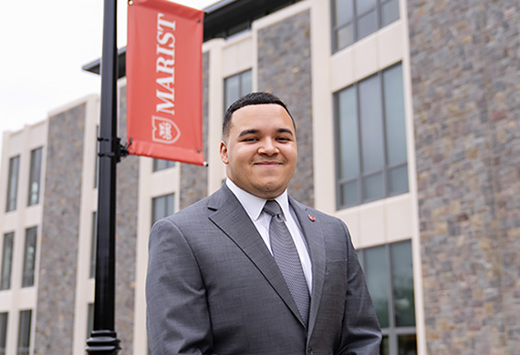 Image of Victor Rivera, Jr.