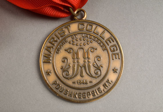 Image of the Marist College medallion