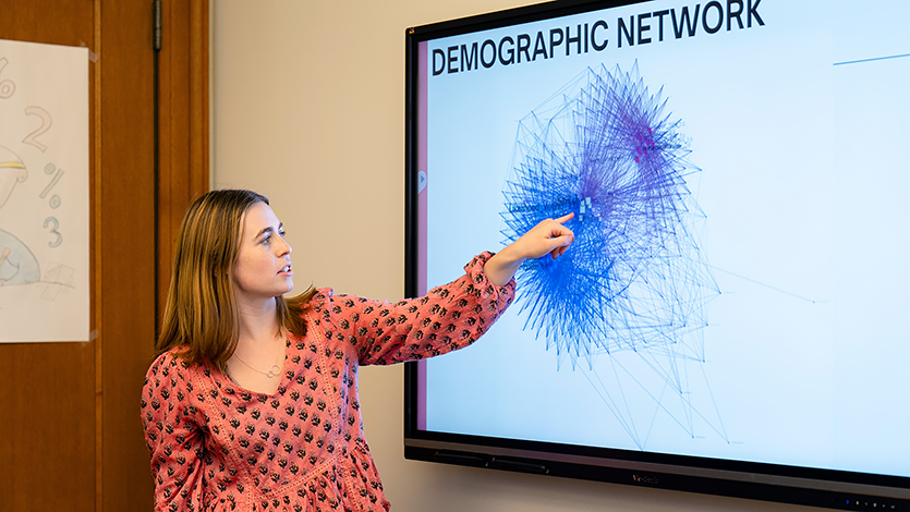 Image of Gabrielle Knapp '26 presenting her research at the Marist Poll.