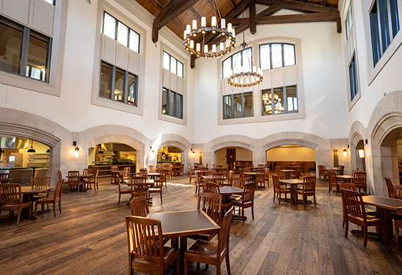 An image of main dinning hall in murray student center